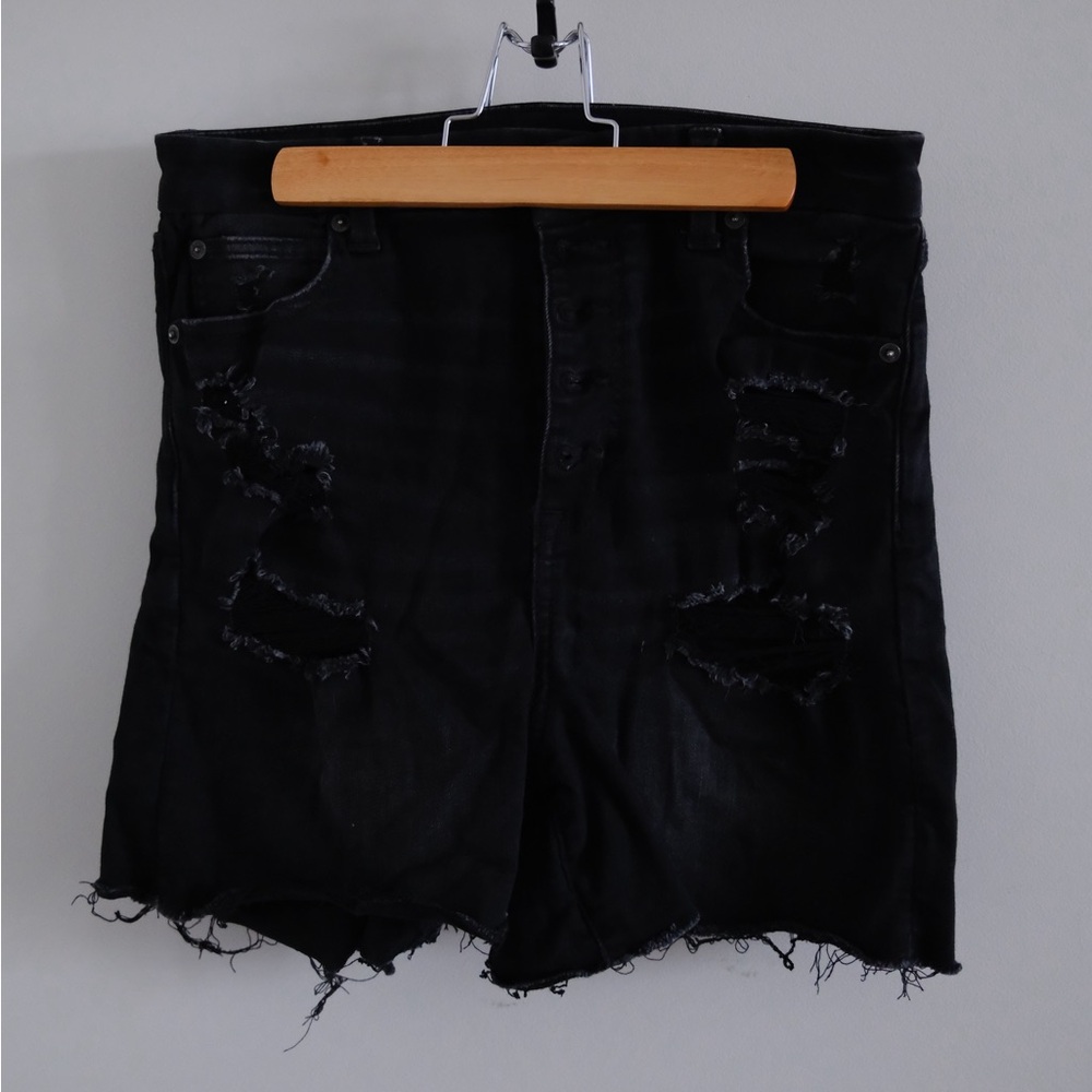 American Eagle Distressed High-waisted Shorts